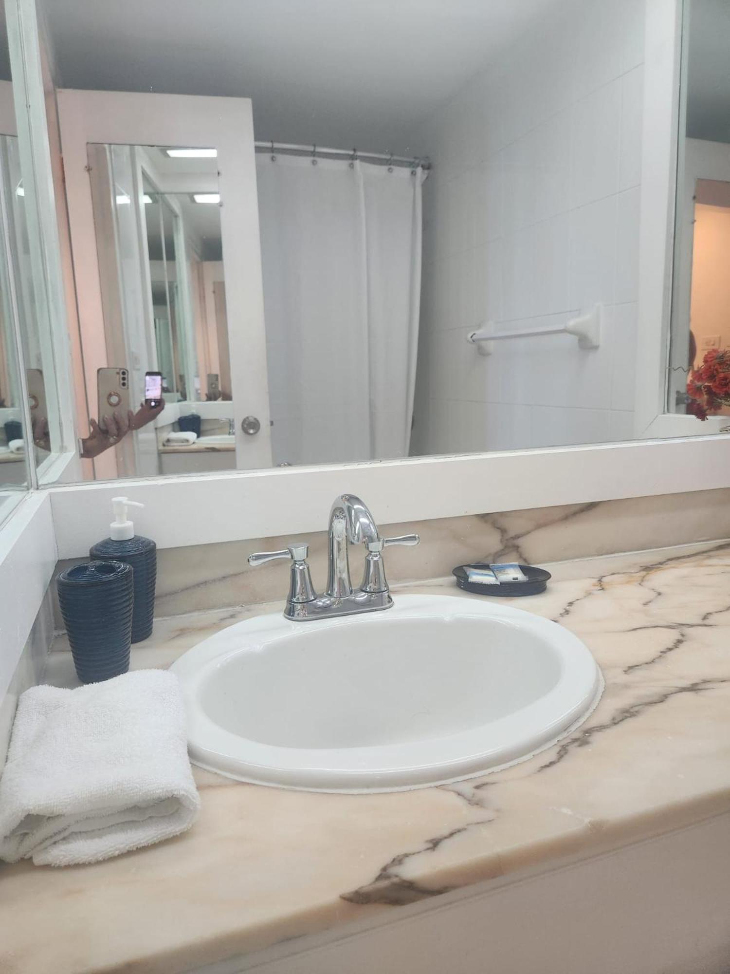 L&D Vacations Rentals Маями Бийч Екстериор снимка